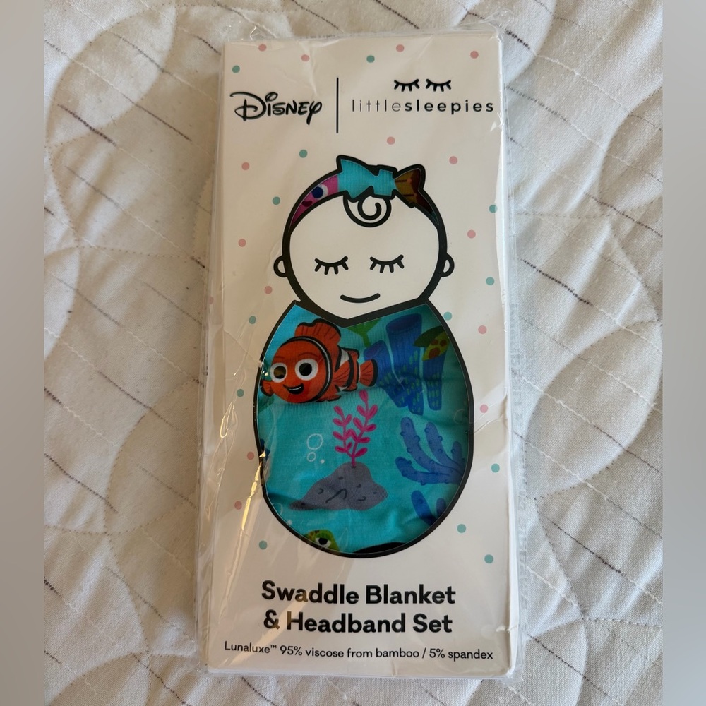 🐠Little Sleepies Nemo’s Reef Swaddle Blanket🐠